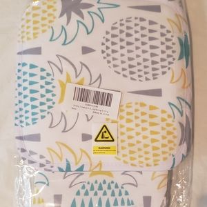BBQ Cooking Baking Grilling Pineapple Oven Mitts and Potholders 2-Piece Sets